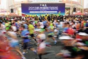 23000人在西湖邊跑過 他們跑的不是馬拉松是健康